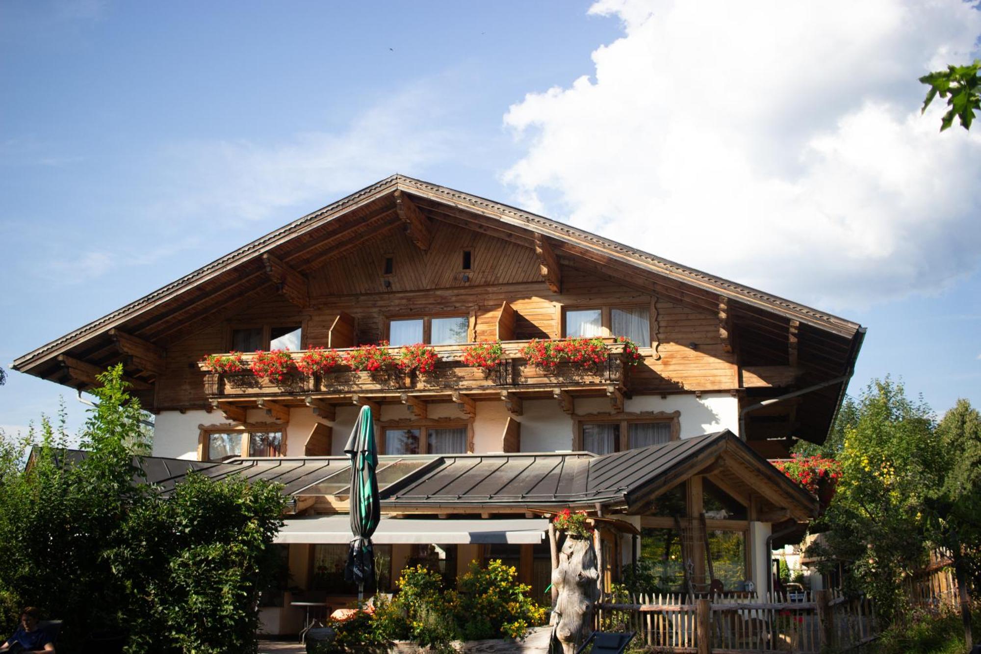 Hotel Forsthof Sankt Johann im Pongau Bagian luar foto